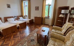 Diligence Hotel